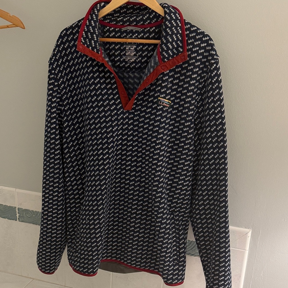 L.L. Bean Men's Zip Up Sweater - Navy and Red
